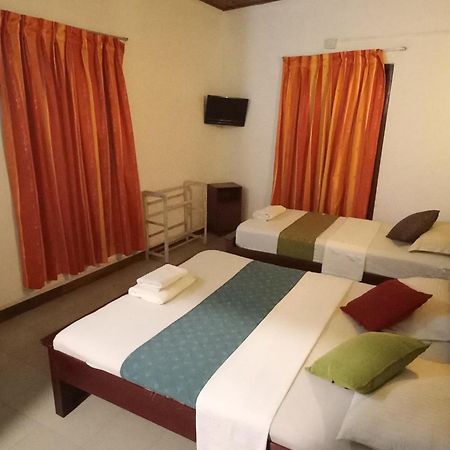 Days Inn B/B 캔디 외부 사진